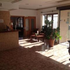 Отель Hostal Tarba интерьер отеля фото 3