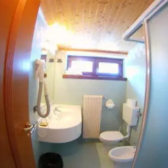 Hotel Canin Кьюзафорте ванная