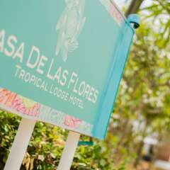 Отель Casa de las Flores Tropical Lodge Колумбия, Сан-Андрес - отзывы, цены и фото номеров - забронировать отель Casa de las Flores Tropical Lodge онлайн парковка