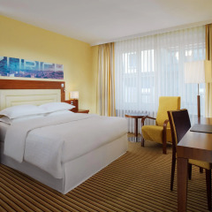 Отель Sheraton Zürich Neues Schloss Hotel Швейцария, Цюрих - отзывы, цены и фото номеров - забронировать отель Sheraton Zürich Neues Schloss Hotel онлайн комната для гостей фото 2