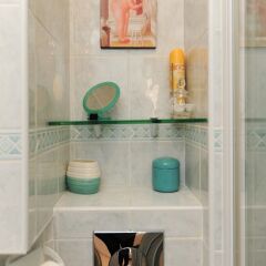 Отель Appartement Flora - 5 Stars Holiday House развлечения