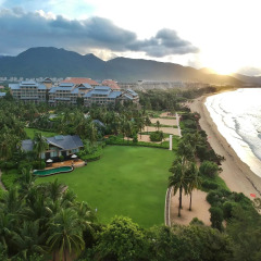 Отель Hilton Sanya Yalong Bay Resort & Spa пляж