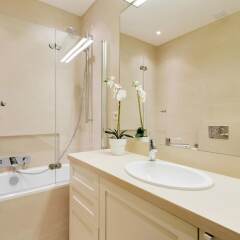 Отель Saint Germain - Odeon Private Apartment Франция, Париж - отзывы, цены и фото номеров - забронировать отель Saint Germain - Odeon Private Apartment онлайн ванная фото 2