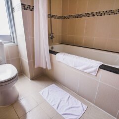 Отель Mondial Hotel Hue Вьетнам, Хюэ - отзывы, цены и фото номеров - забронировать отель Mondial Hotel Hue онлайн ванная