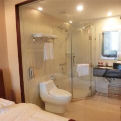 Отель Shenzhen Hongbo Hotel Китай, Шэньчжэнь - отзывы, цены и фото номеров - забронировать отель Shenzhen Hongbo Hotel онлайн ванная