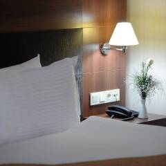 Rhiss Hotel Bostanci Турция, Стамбул - 1 отзыв об отеле, цены и фото номеров - забронировать отель Rhiss Hotel Bostanci онлайн сейф в номере