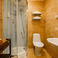 Гостиница Экоотель «Романов лес» в Лунево 4 отзыва об отеле, цены и фото номеров - забронировать гостиницу Экоотель «Романов лес» онлайн ванная