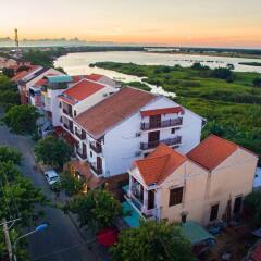 Отель Golden Peach Villa Hoi An пляж