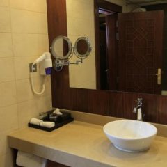 Cristal Erbil Hotel in Hawler, Iraq from 147$, photos, reviews - zenhotels.com bathroom photo 3