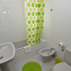 Отель in Isla, Cantabria 102781 by MO Rentals Испания, Арнуэро - отзывы, цены и фото номеров - забронировать отель in Isla, Cantabria 102781 by MO Rentals онлайн ванная