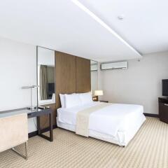 The Narathiwas Hotel & Residence Sathorn Bangkok удобства в номере