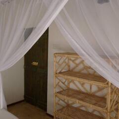Dunes Unawatuna Hotel сейф в номере