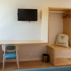Отель Boavista Guest House сейф в номере