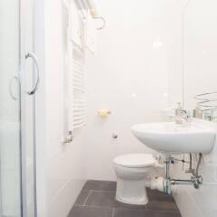 Отель Royal Resort Apartments Puchsbaumgasse Австрия, Вена - отзывы, цены и фото номеров - забронировать отель Royal Resort Apartments Puchsbaumgasse онлайн ванная