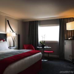 Отель Mercure Paris CDG Airport & Convention комната для гостей фото 4