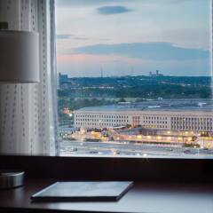 Отель Residence Inn Arlington Pentagon City комната для гостей фото 4