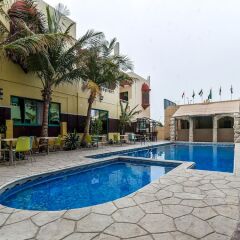 Отель OYO 168 Al Raha Hotel Apartments ОАЭ, Шарджа - отзывы, цены и фото номеров - забронировать отель OYO 168 Al Raha Hotel Apartments онлайн бассейн фото 2