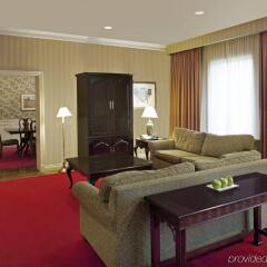 Отель Delta Hotels by Marriott Toronto East Канада, Торонто - отзывы, цены и фото номеров - забронировать отель Delta Hotels by Marriott Toronto East онлайн комната для гостей фото 3