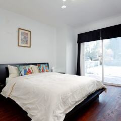 Отель Location! Classic House in Heart of Vancouver Канада, Ванкувер - отзывы, цены и фото номеров - забронировать отель Location! Classic House in Heart of Vancouver онлайн комната для гостей