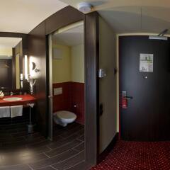 Отель Best Western Amedia Hamburg ванная фото 2