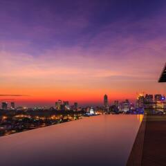Отель Jetwing Colombo Seven бассейн