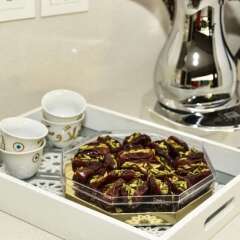 Отель Luxurious Getaway Right Across City Walk Mall Дубай фото 12