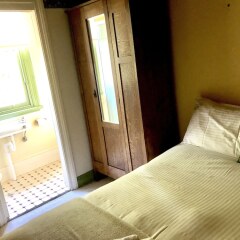 Отель Victoria & Albert Guesthouse комната для гостей фото 2