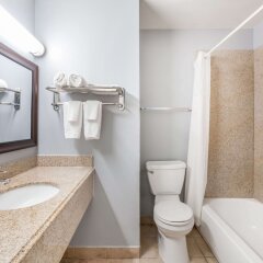 Days Inn by Wyndham Austin/University/Downtown in Austin, United States of America from 128$, photos, reviews - zenhotels.com bathroom