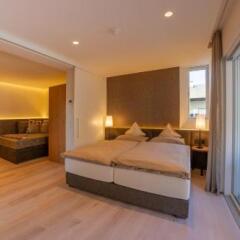Отель Familien-Wellness Residence Tyrol Натурно комната для гостей фото 4