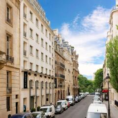 Отель Melia Tour Eiffel Париж