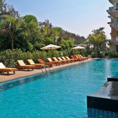 Отель Almali Rawai Beach Residence бассейн