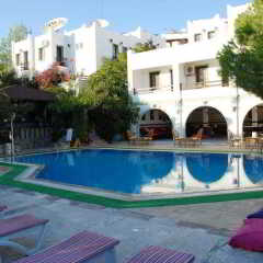 Yildiz Hotel бассейн фото 2