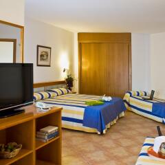 Отель Azuline Hotel - Apartamento Rosamar Испания, Сан-Антони-де-Портмань - отзывы, цены и фото номеров - забронировать отель Azuline Hotel - Apartamento Rosamar онлайн детские мероприятия