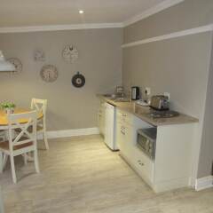 Отель Happy Lands Self Catering/B&B в номере фото 2