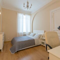 Отель City of Rivers Near Hermitage 4 Rooms Санкт-Петербург комната для гостей фото 2