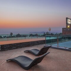 Tribe Hotel Pattaya бассейн фото 3