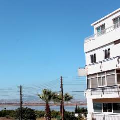 Отель Nondas Hill Hotel Apartments Кипр, Ларнака - отзывы, цены и фото номеров - забронировать отель Nondas Hill Hotel Apartments онлайн пляж