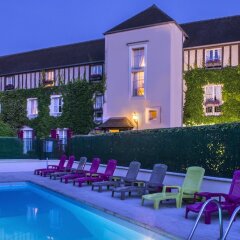 Отель Le Manoir De Gressy Греси бассейн