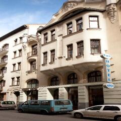 King's Hotel парковка