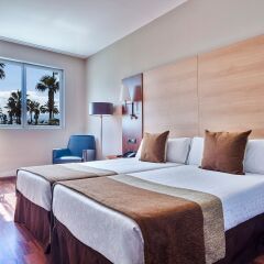 Hotel Front Maritim комната для гостей
