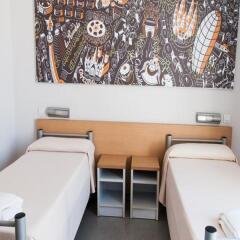 Barcelona Pere Tarrés Hostel Стандартный номер с различными типами кроватей фото 3