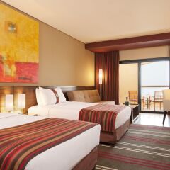 Отель Holiday Inn Resort Dead Sea, an IHG Hotel Иордания, Ма-Ин - 2 отзыва об отеле, цены и фото номеров - забронировать отель Holiday Inn Resort Dead Sea, an IHG Hotel онлайн комната для гостей фото 2