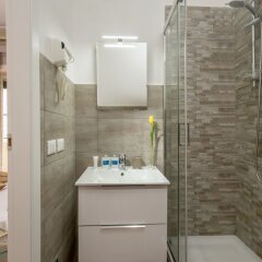 Отель CF Rome Rooms ванная