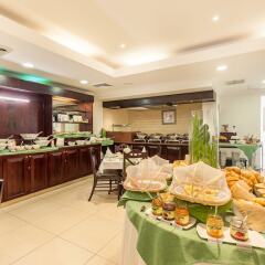Courtyard Hotel Rosebank питание