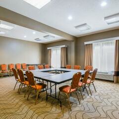 Отель Comfort Inn фото 2
