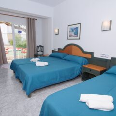 Отель Hostal Rosalia детские мероприятия