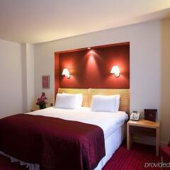 Отель Holiday Inn London - Kensington комната для гостей фото 2