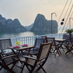 Отель Garden Bay Legend Cruise Вьетнам, Халонг - отзывы, цены и фото номеров - забронировать отель Garden Bay Legend Cruise онлайн балкон