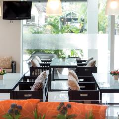 Апартаменты G1 Serviced Apartment Kamala Beach питание