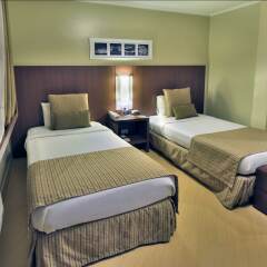 Hotel Deville Business Curitiba комната для гостей